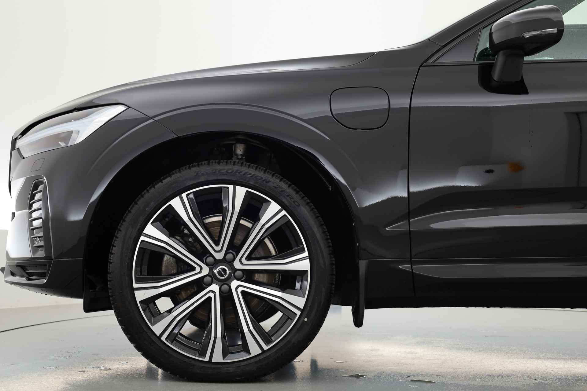 Volvo XC60 2.0 T6 Plug-in hybrid AWD R-Design | Pano-dak | Trekhaak | H&K Audio | 21'' | Standkachel | Adap. Cruise | - 31/38