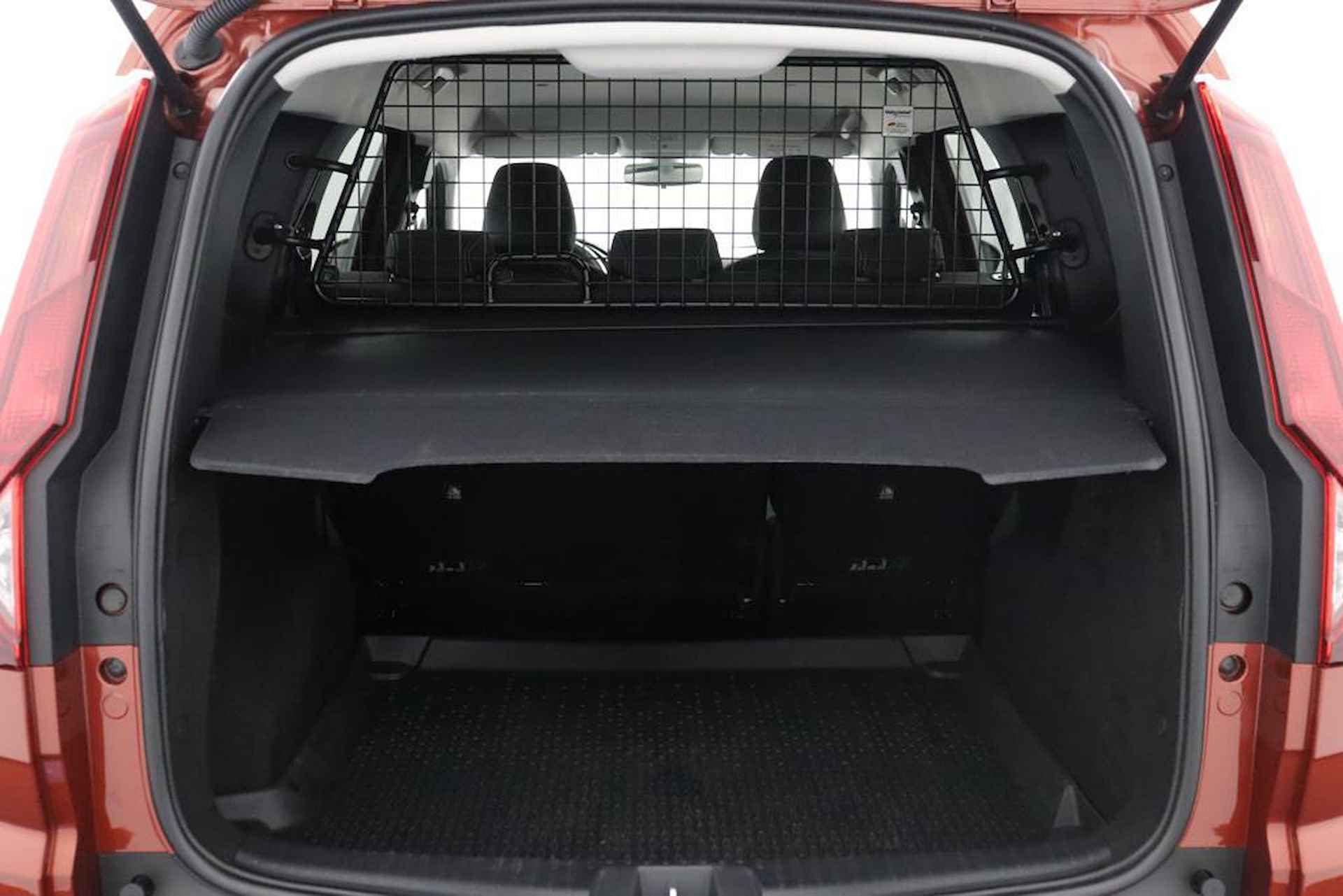 Dacia Jogger TCe 100 Bi-Fuel Extreme 5p. | LPG af fabriek | Afneembare Trekhaak | Navigatie incl. Apple Carplay/Android Auto | Camera | Separatierek | Cruise Control - 50/56