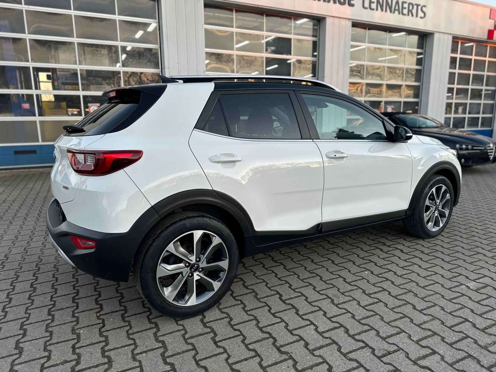 Kia Stonic 1.0 T-GDi DynamicPlusLine (BOVAG/RIJKLAARPRIJS) - 7/24