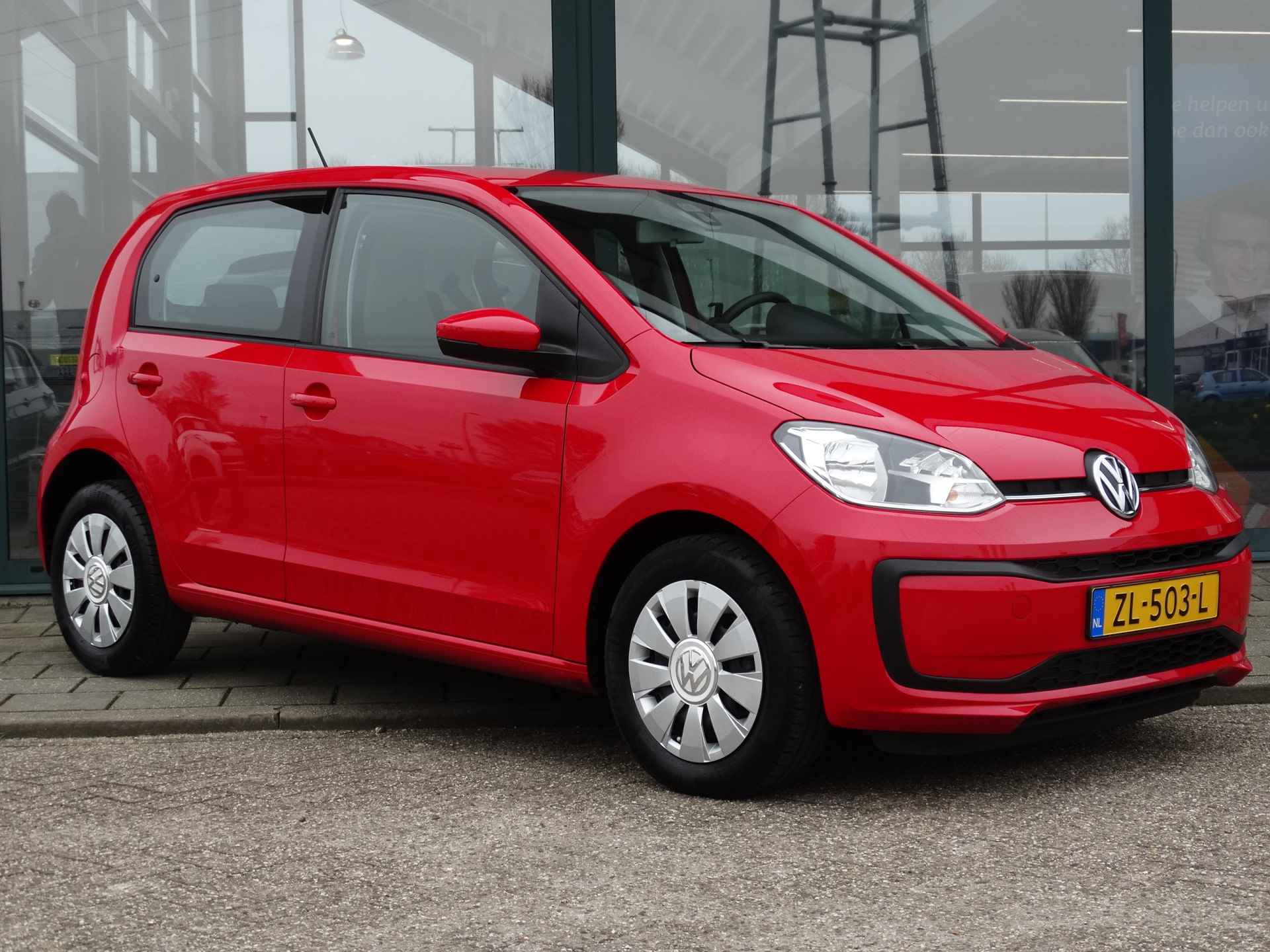 Volkswagen up! 1.0 BMT move up! | Airco | DAB radio | Bluetooth - 2/25