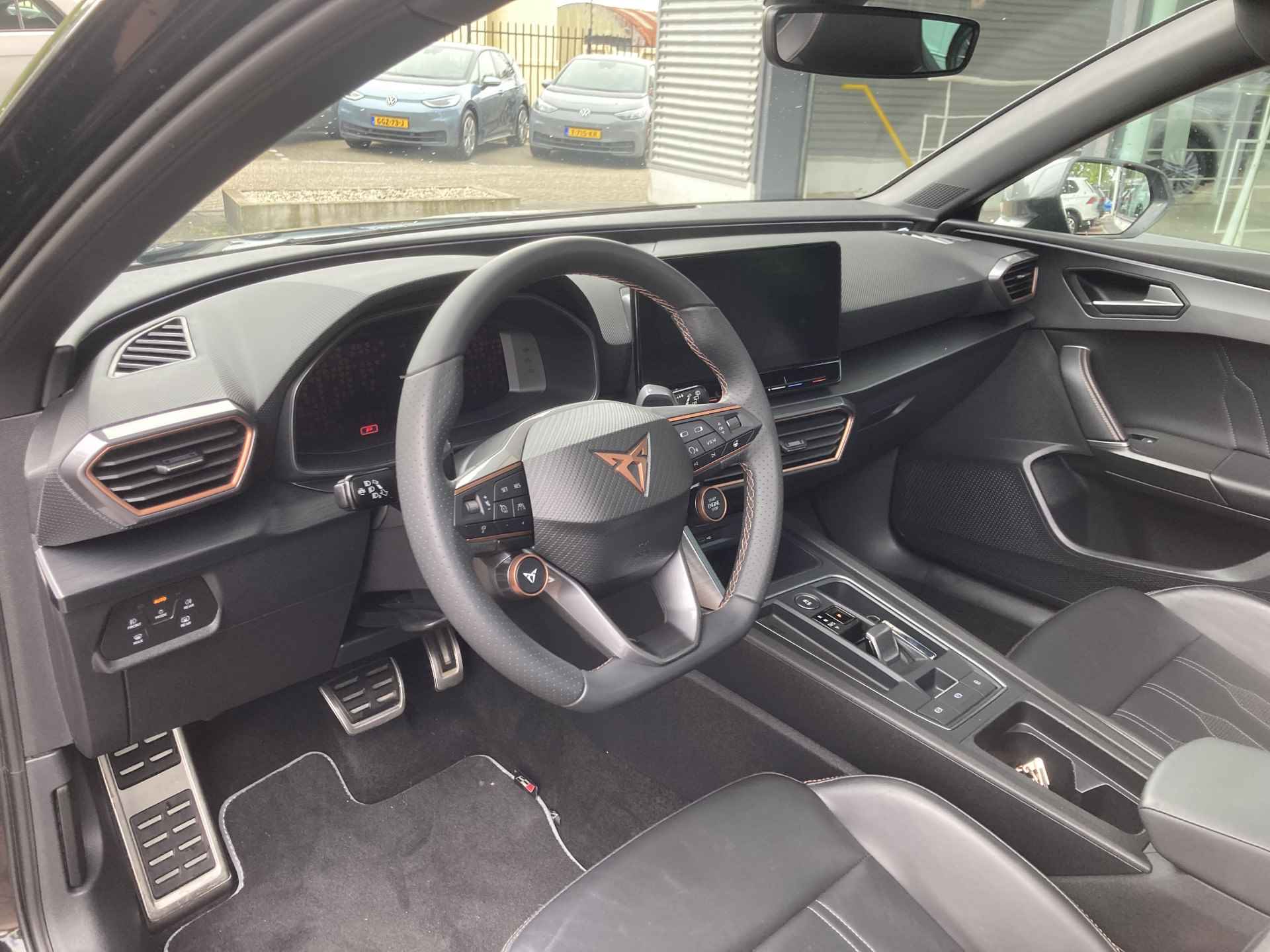 CUPRA Leon Sportstourer 1.4 e-Hybrid 245pk DSG Performance / Panoramadak / Supersport Stuur / Virtual Pedal / Memory Seat  / Navi / Camera / Keyless / 19" LMV - 10/20