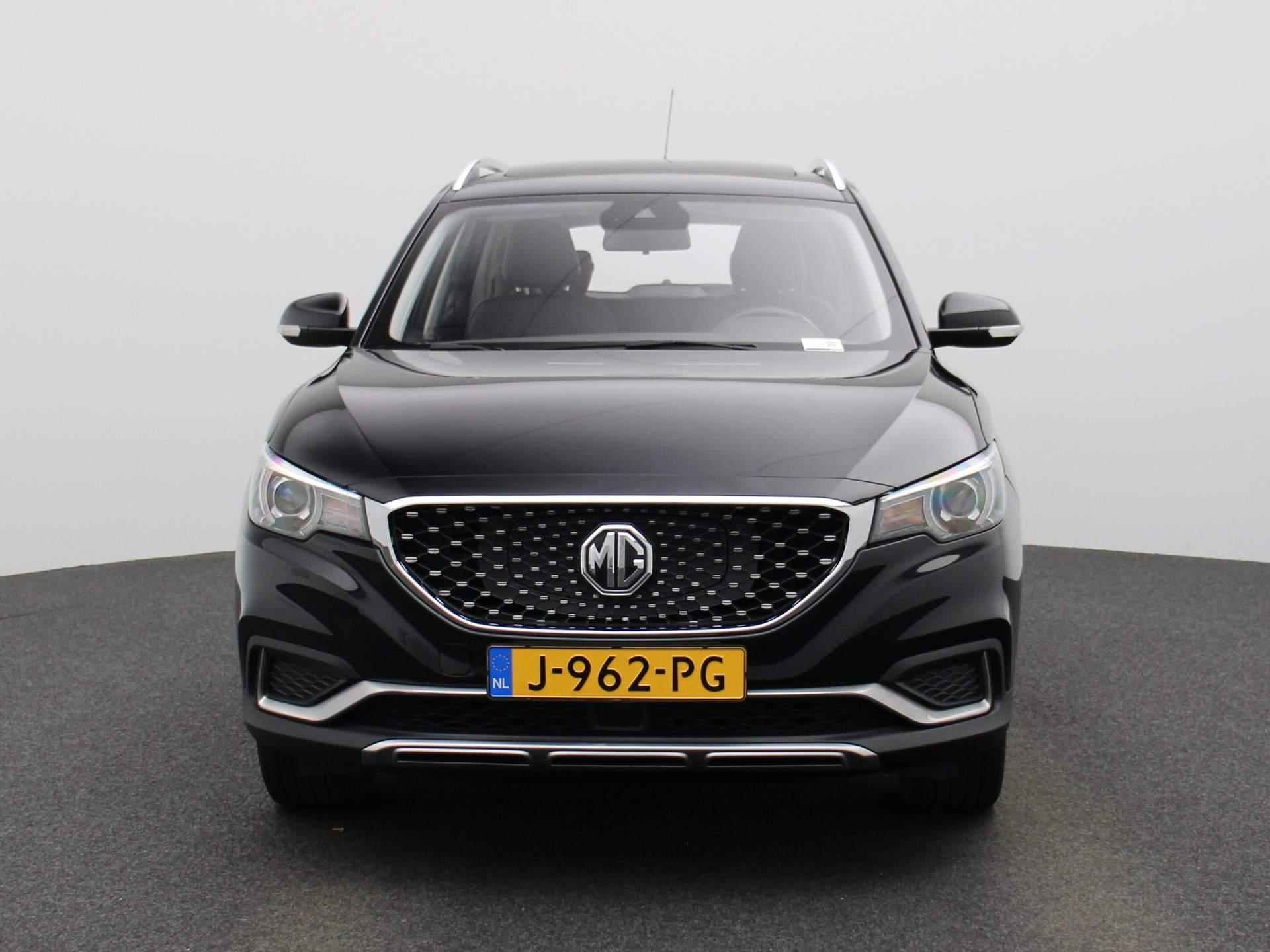 MG ZS EV Luxury 45 kWh | Leder | Navigatie | Climate Control| Panoramadak | LED| - 3/36