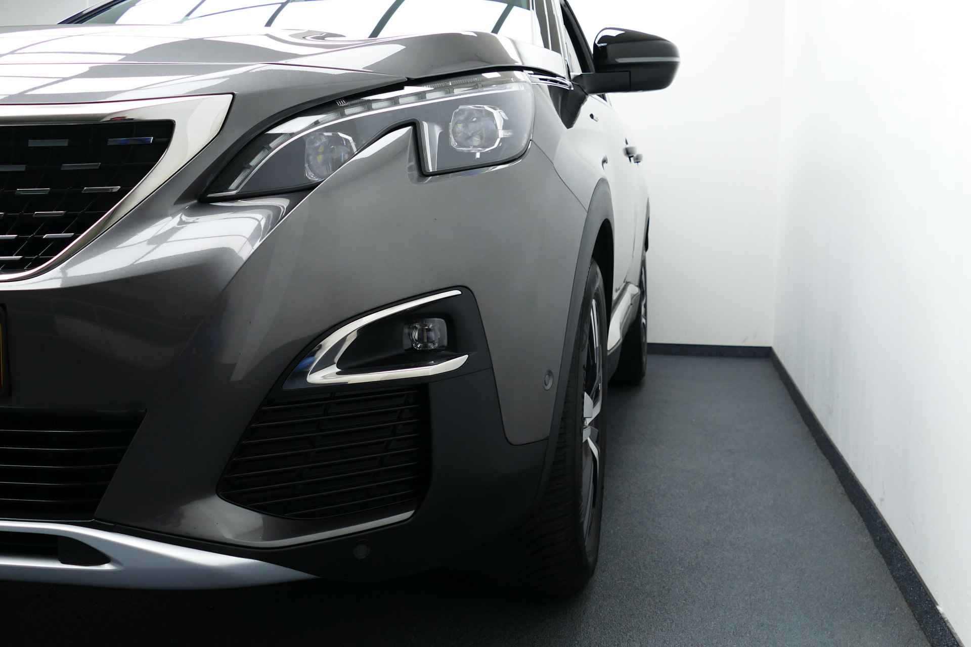 Peugeot 3008 1.2 130pk GT Line. Camera, Led Koplampen, 18"LMV, Clima, Navi - 17/42